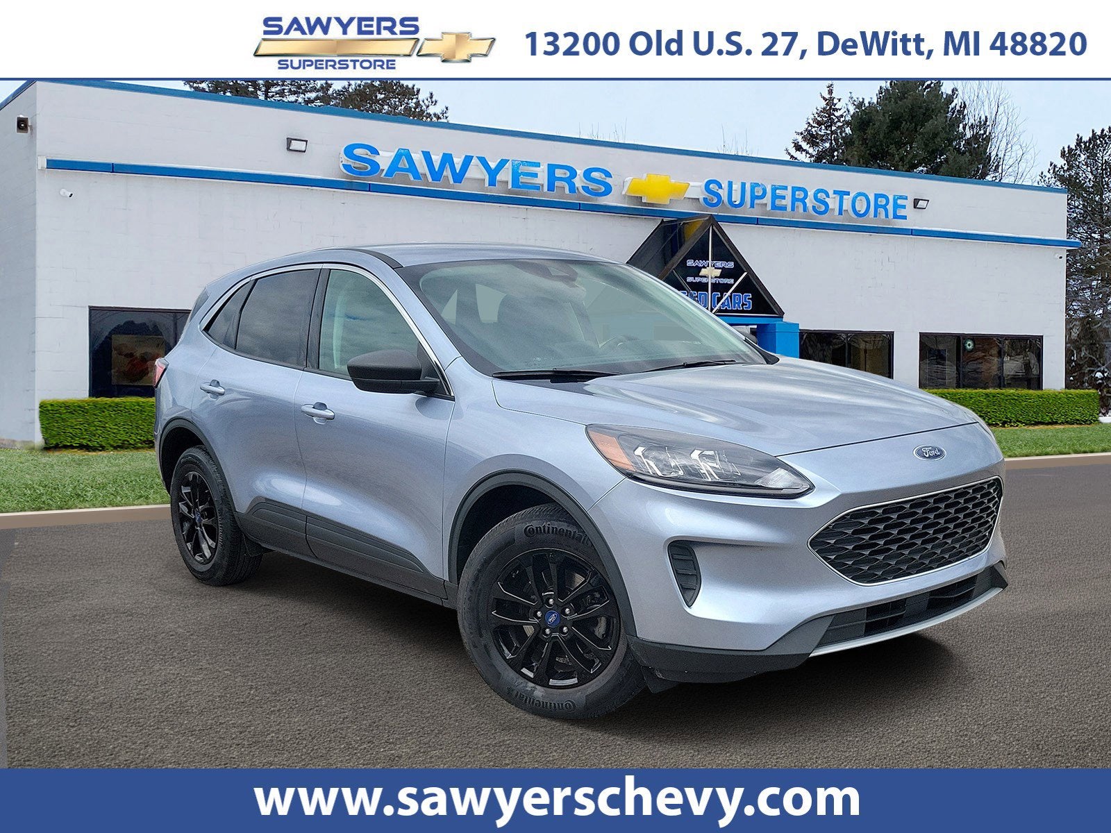 2022 Ford Escape SE in Blue — front three-quarter view
