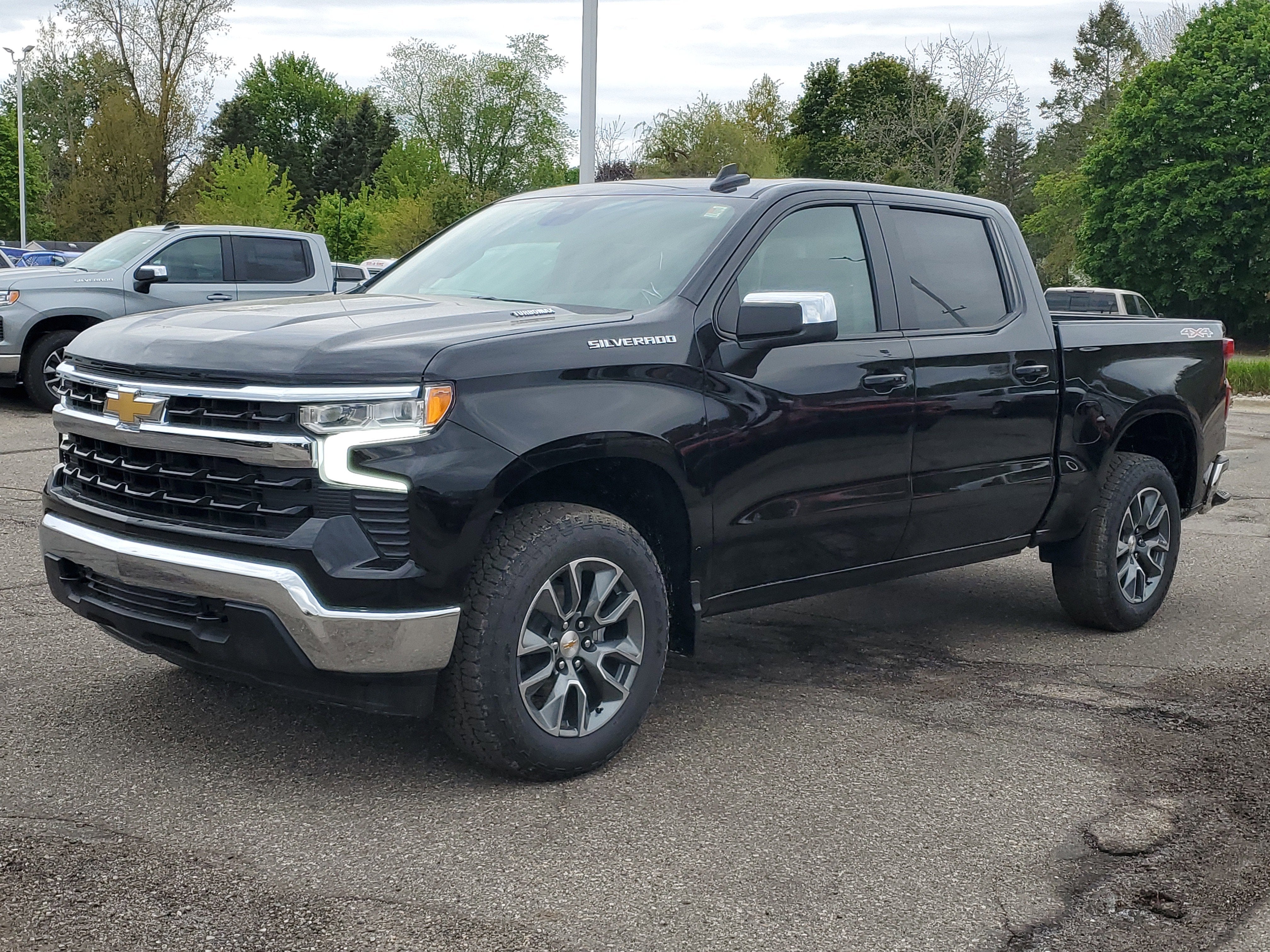 2026 Chevrolet Silverado 1500 — side profile view