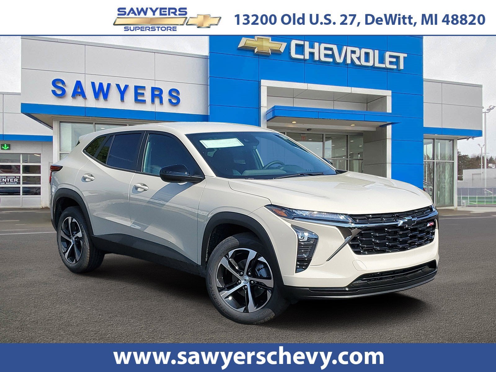 2026 Chevrolet Trax 1RS in White Sands — front three-quarter view